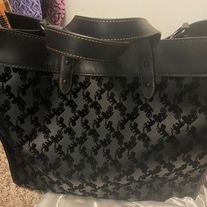 Field Tote 40 With Horse And Carriage